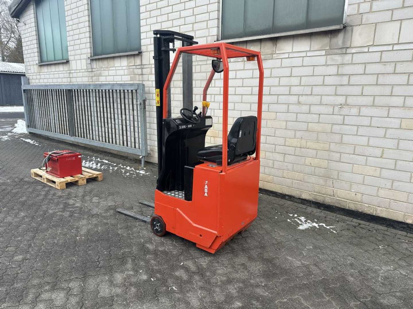 Used Forklift Faba EFG800 3 ratų šakinis krautuvas (Image 2) Used Forklift Faba EFG800 3 ratų šakinis krautuvas (Image 2)