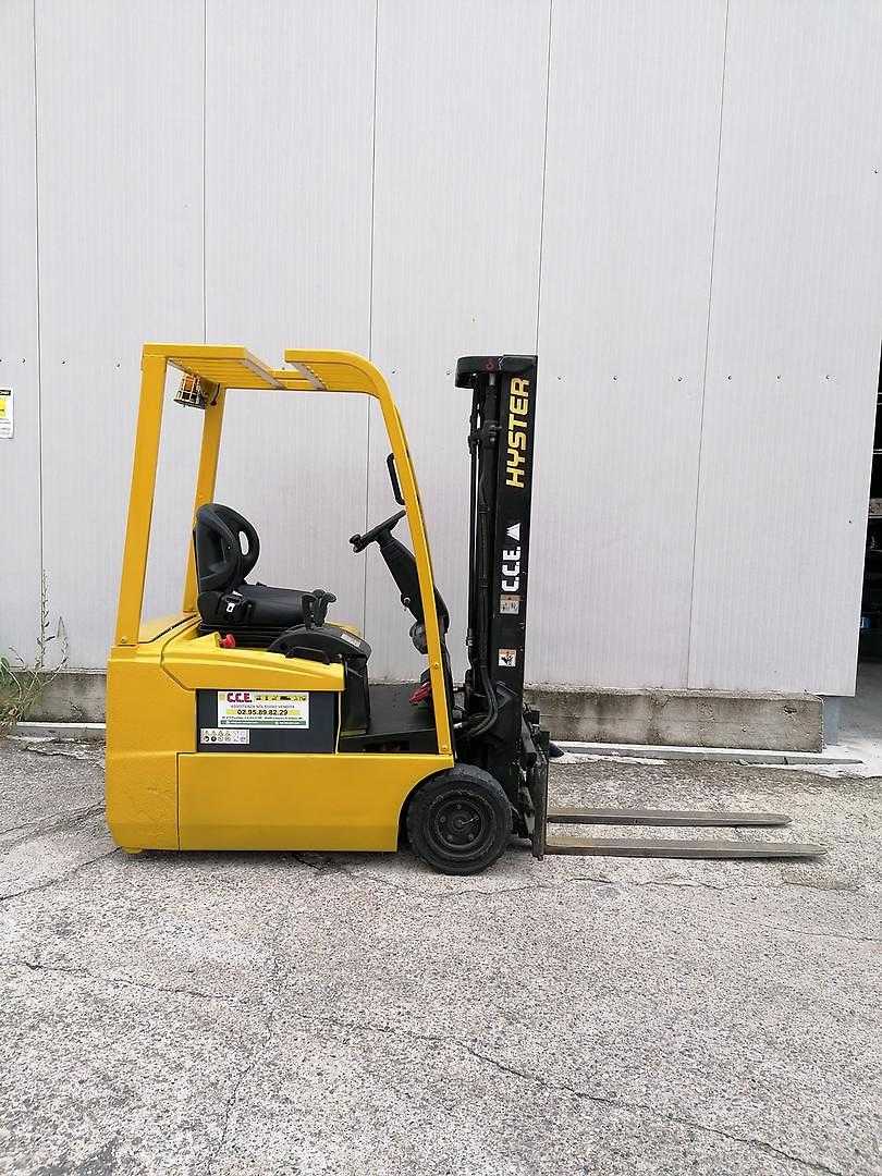 Used Forklift Hyster J1.60XMT 3 ratų šakinis krautuvas (Image 2) Used Forklift Hyster J1.60XMT 3 ratų šakinis krautuvas (Image 2)