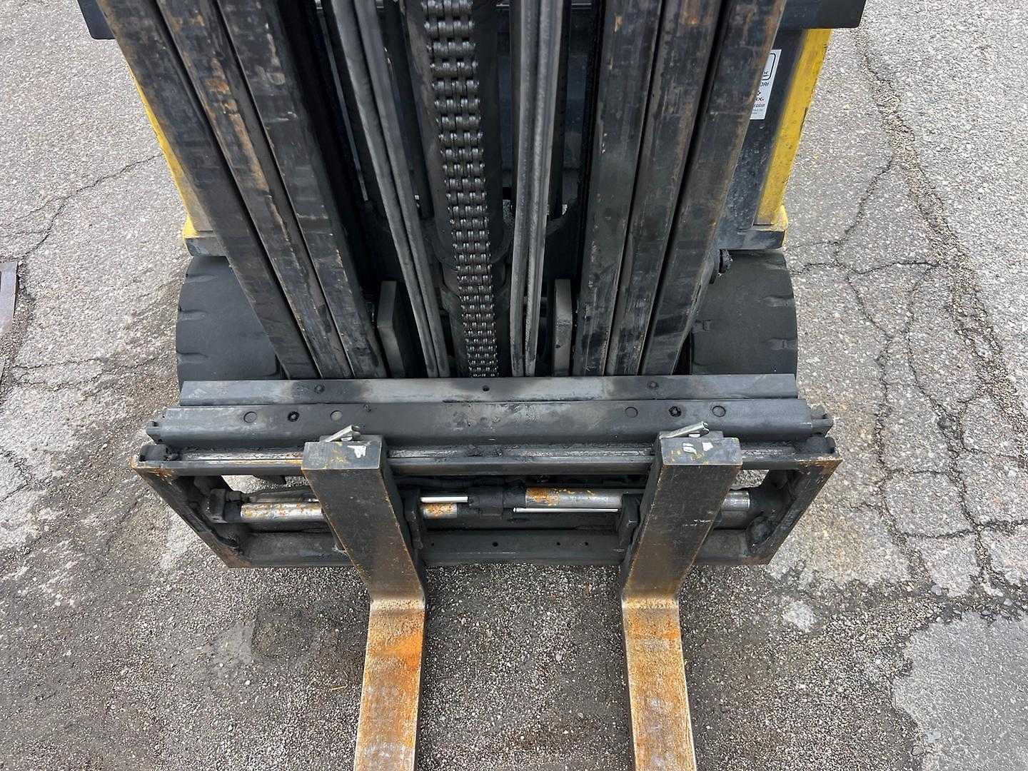Used Forklift Hyster J2.00XMT - 4750mm 3 ratų šakinis krautuvas (Image 6)
