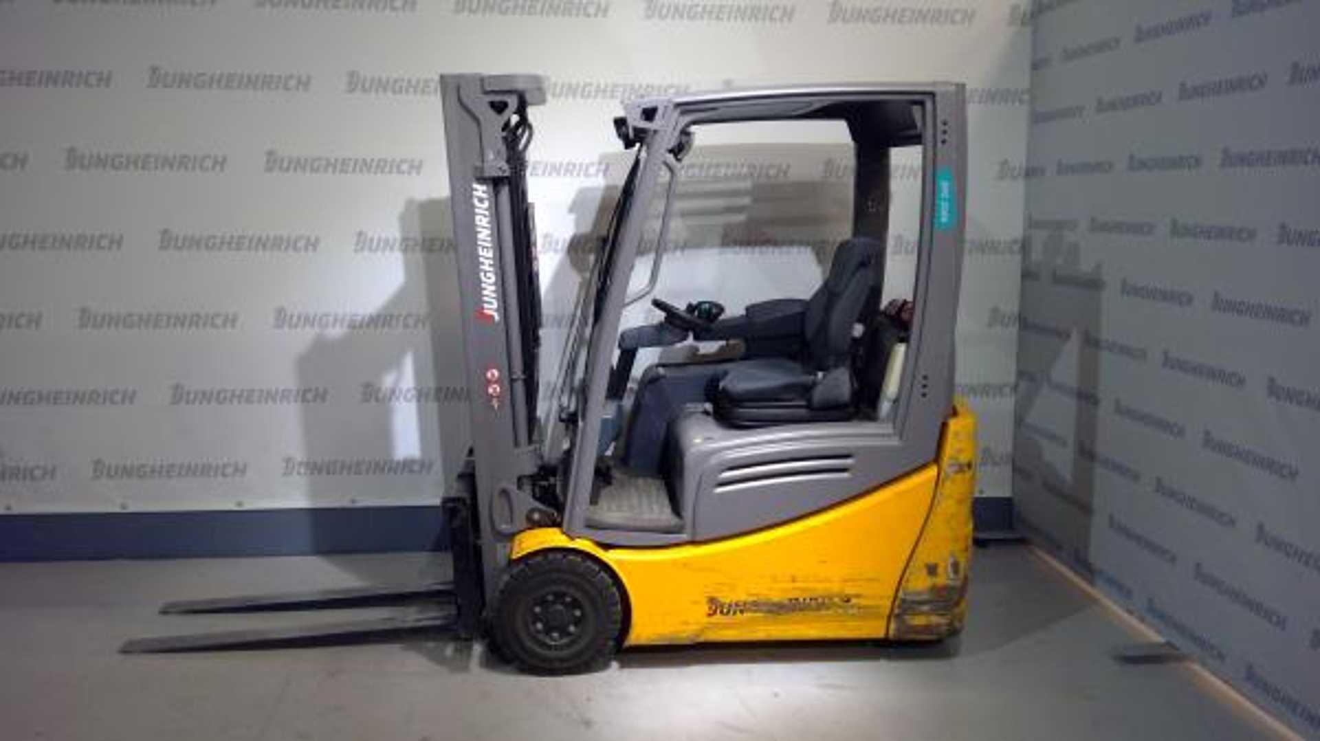 Used Forklift Jungheinrich EFG 216k SP ZVG 120-310 ZZ 3 ratų šakinis krautuvas (Image 2) Used Forklift Jungheinrich EFG 216k SP ZVG 120-310 ZZ 3 ratų šakinis krautuvas (Image 2)