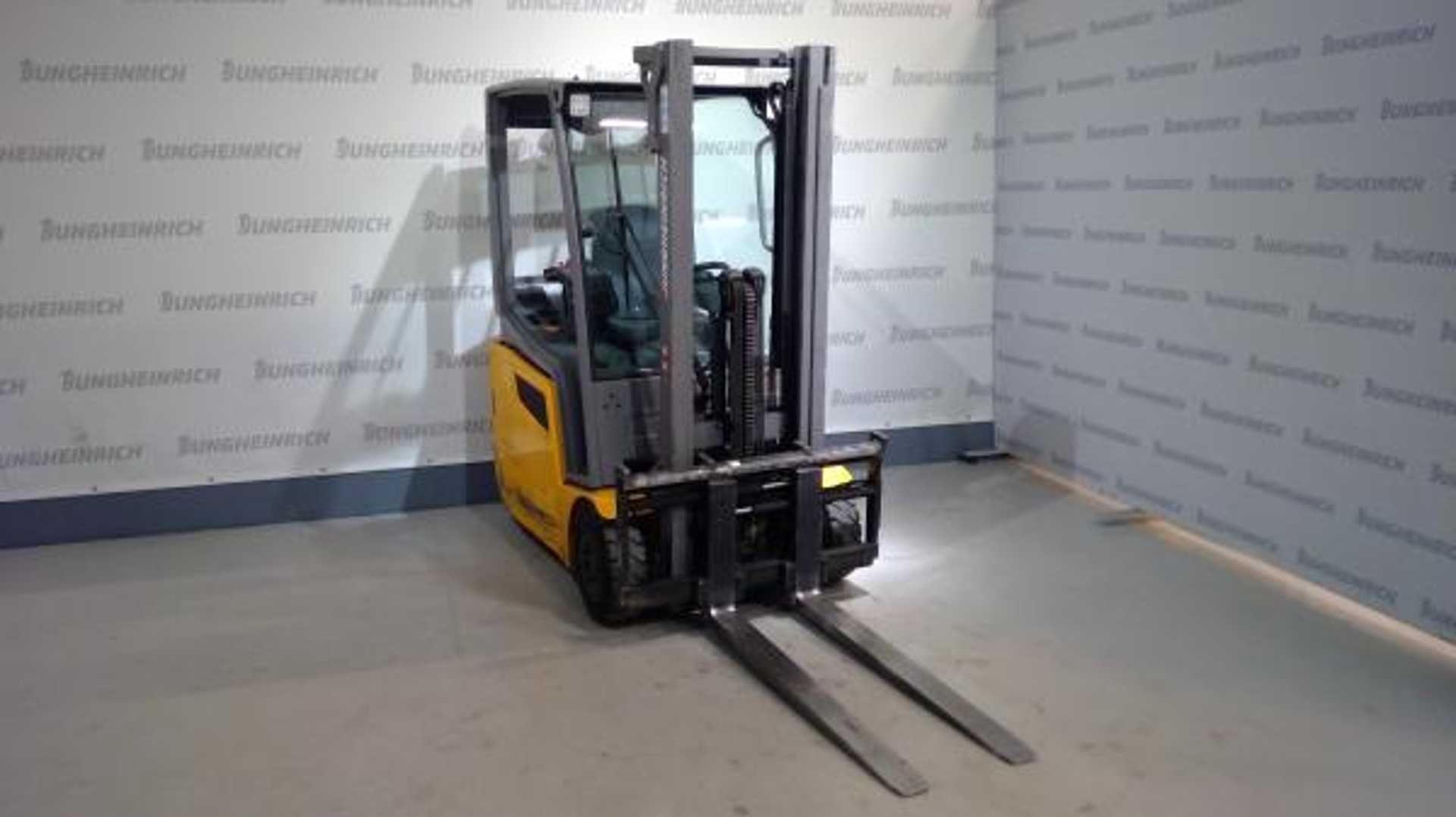 Used Forklift Jungheinrich EFG 216k SP ZVG 120-310 ZZ 3 ratų šakinis krautuvas (Image 3) Used Forklift Jungheinrich EFG 216k SP ZVG 120-310 ZZ 3 ratų šakinis krautuvas (Image 3)