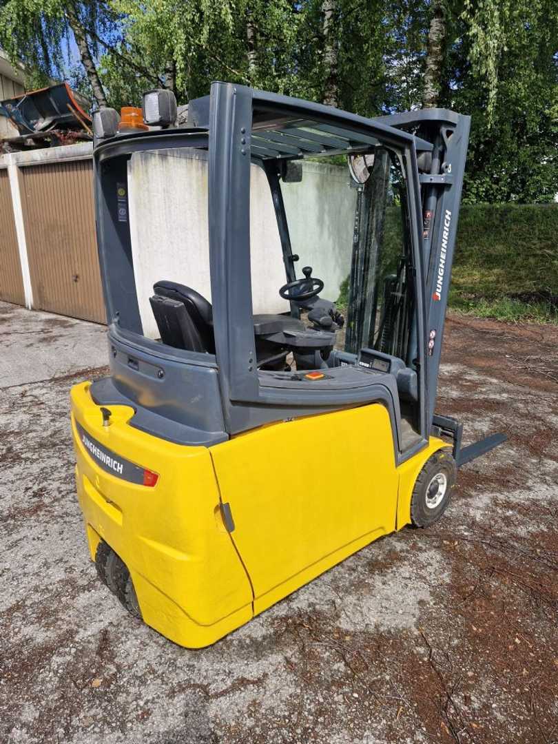 Used Forklift Jungheinrich EFG 216 3 ratų šakinis krautuvas (Image 2)