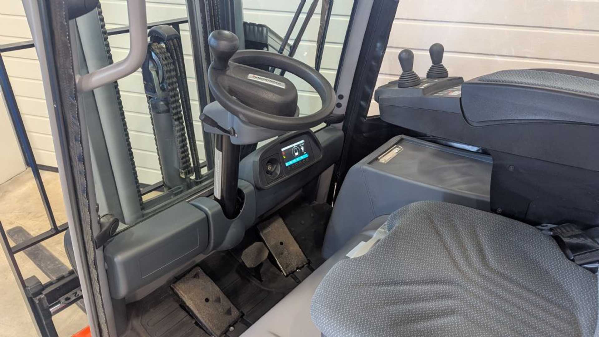 Used Forklift Jungheinrich EFG 216k neuwertig 3 ratų šakinis krautuvas (Image 8) Used Forklift Jungheinrich EFG 216k neuwertig 3 ratų šakinis krautuvas (Image 8)