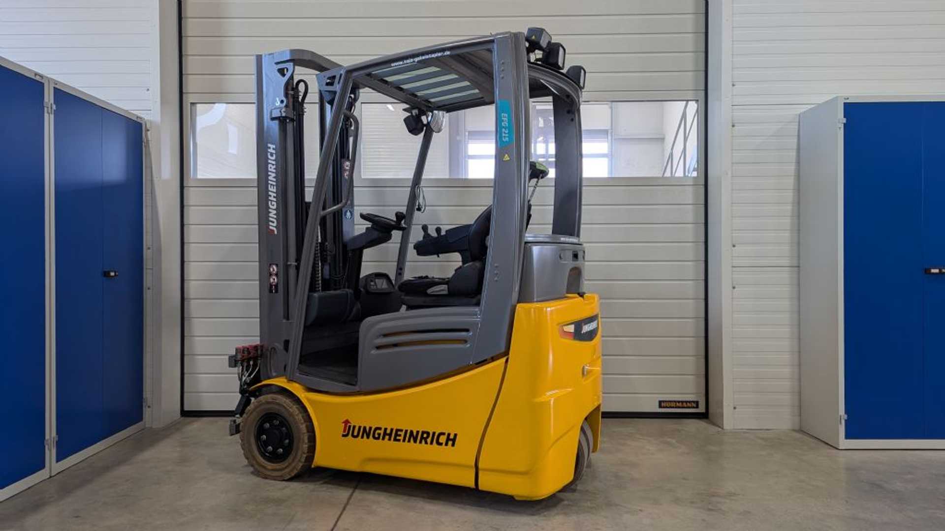 Used Forklift Jungheinrich EFG 215 G115-330ZZ 3 ratų šakinis krautuvas (Image 3) Used Forklift Jungheinrich EFG 215 G115-330ZZ 3 ratų šakinis krautuvas (Image 3)