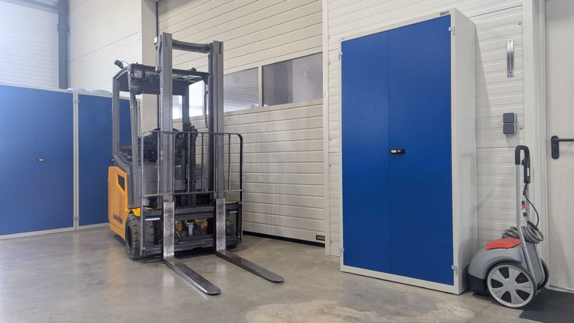 Used Forklift Jungheinrich EFG 220 Li-Ion Batterie 3 ratų šakinis krautuvas (Image 4) Used Forklift Jungheinrich EFG 220 Li-Ion Batterie 3 ratų šakinis krautuvas (Image 4)