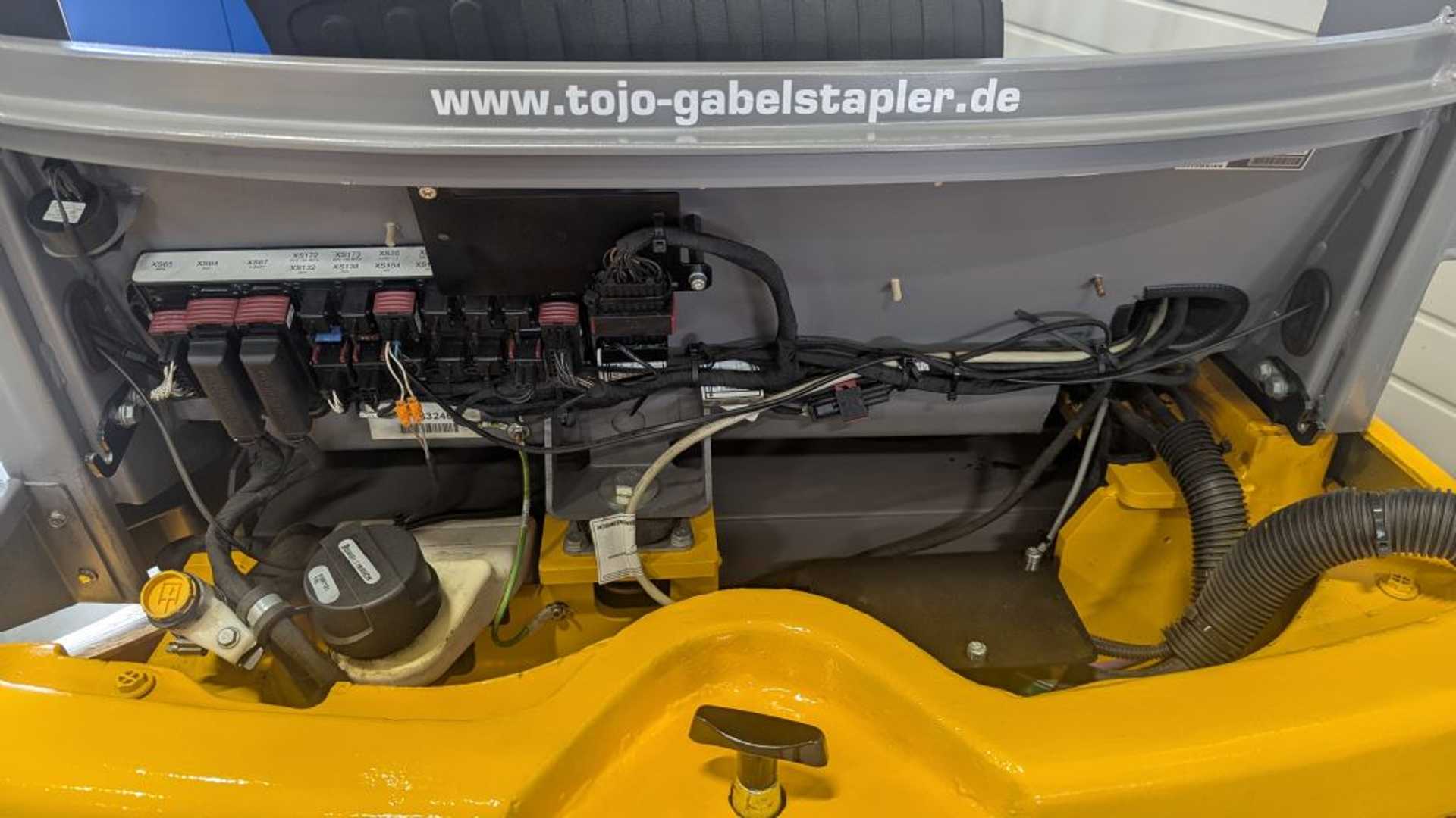 Used Forklift Jungheinrich EFG 220 Li-Ion Batterie 3 ratų šakinis krautuvas (Image 5) Used Forklift Jungheinrich EFG 220 Li-Ion Batterie 3 ratų šakinis krautuvas (Image 5)