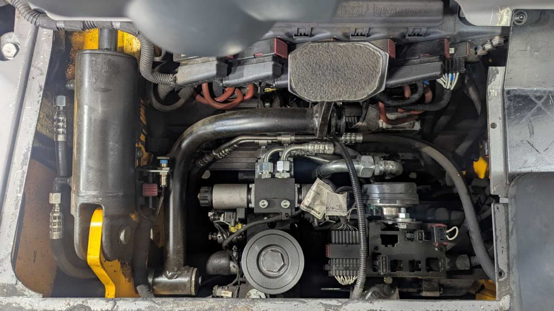 Used Forklift Jungheinrich EFG 220 Li-Ion Batterie 3 ratų šakinis krautuvas (Image 6) Used Forklift Jungheinrich EFG 220 Li-Ion Batterie 3 ratų šakinis krautuvas (Image 6)