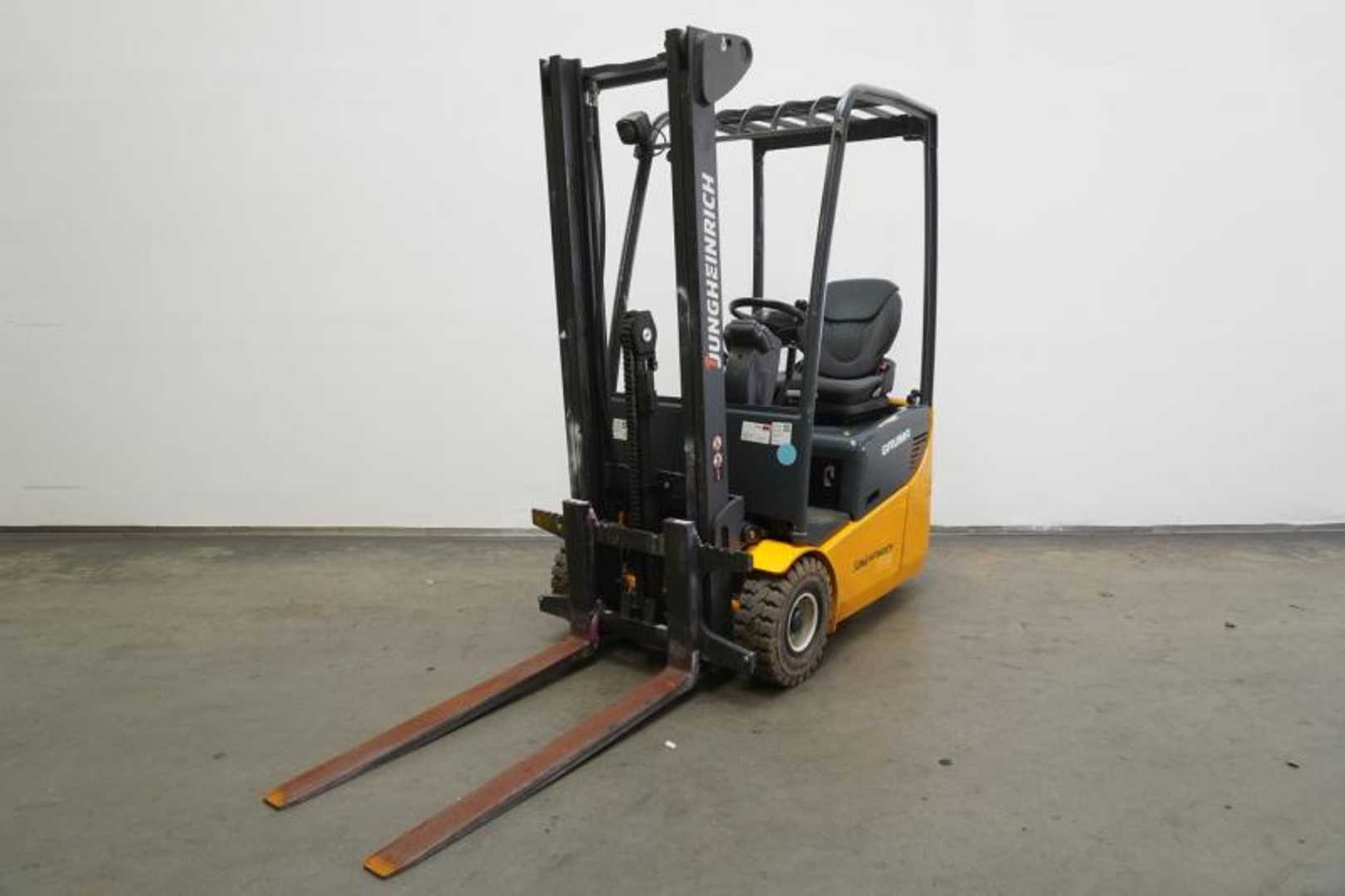 Used Forklift Jungheinrich EFG110 K 3 ratų šakinis krautuvas (Image 1)