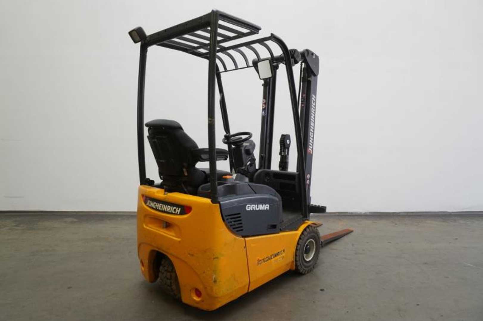 Used Forklift Jungheinrich EFG110 K 3 ratų šakinis krautuvas (Image 2)