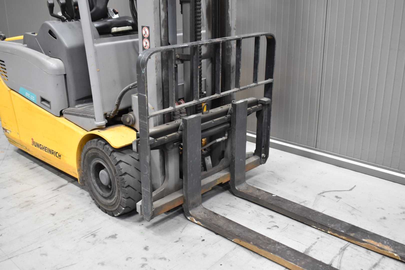 Used Forklift Jungheinrich EFG 115 /57655/ 3 ratų šakinis krautuvas (Image 6) Used Forklift Jungheinrich EFG 115 /57655/ 3 ratų šakinis krautuvas (Image 6)