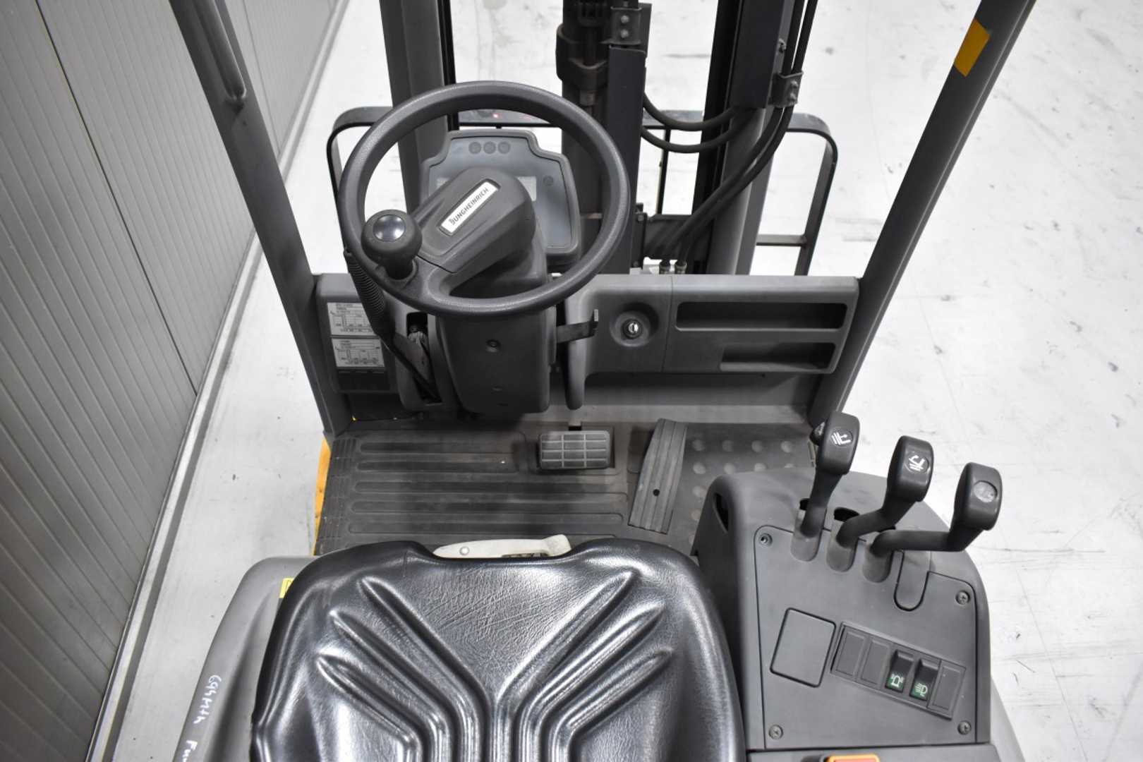 Used Forklift Jungheinrich EFG 115 /57655/ 3 ratų šakinis krautuvas (Image 7) Used Forklift Jungheinrich EFG 115 /57655/ 3 ratų šakinis krautuvas (Image 7)