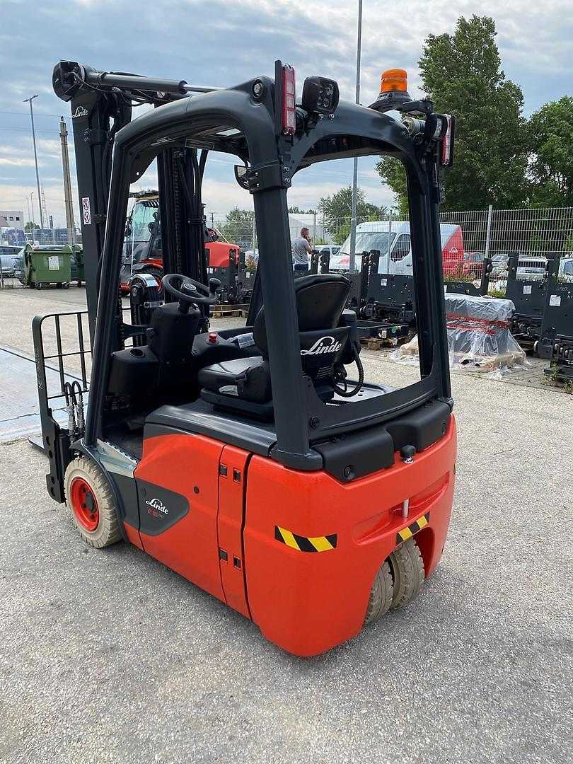Used Forklift Linde E16C 3 ratų šakinis krautuvas (Image 2) Used Forklift Linde E16C 3 ratų šakinis krautuvas (Image 2)
