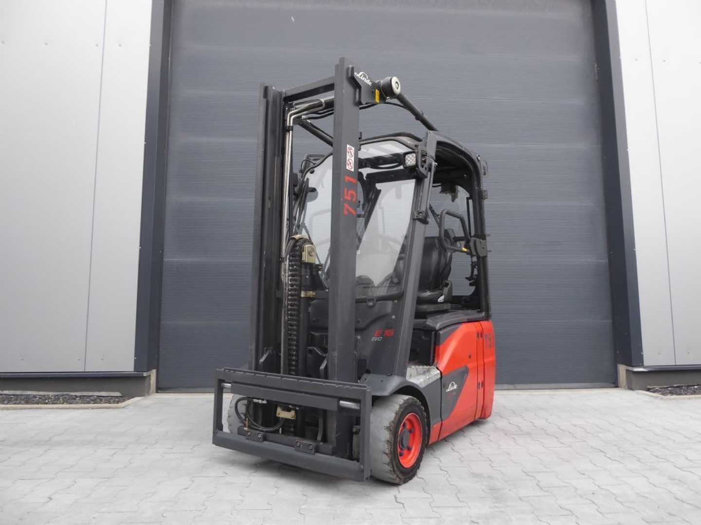 Used Forklift Linde E16c-02 3 ratų šakinis krautuvas (Image 1)