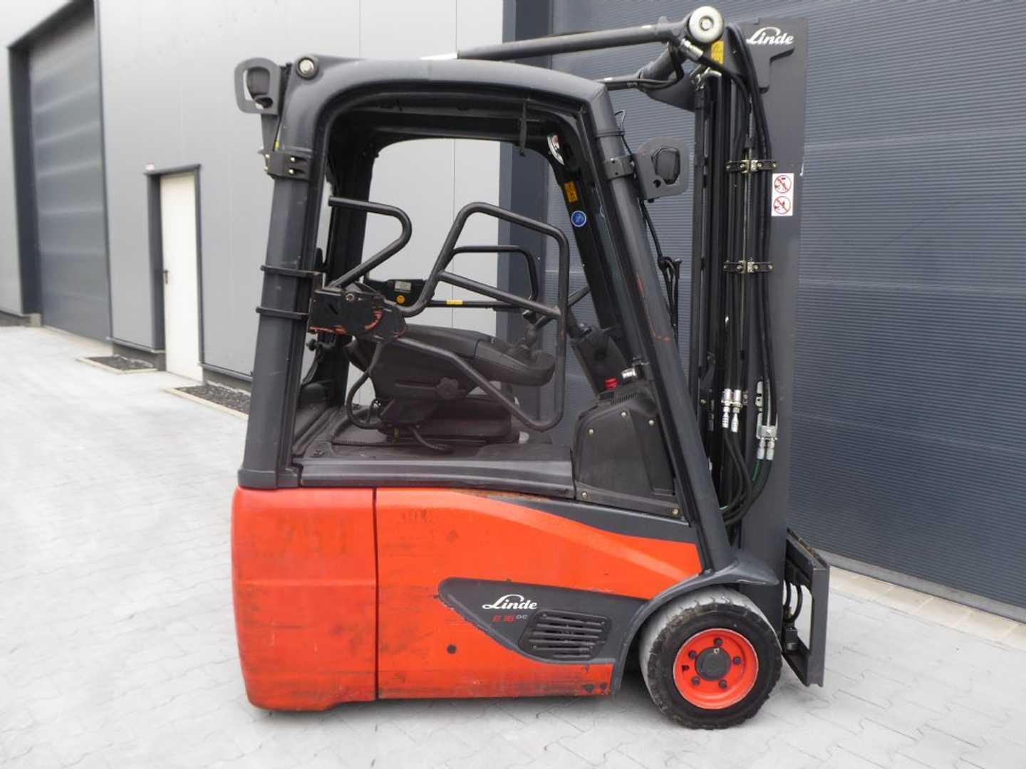 Used Forklift Linde E16c-02 3 ratų šakinis krautuvas (Image 9)