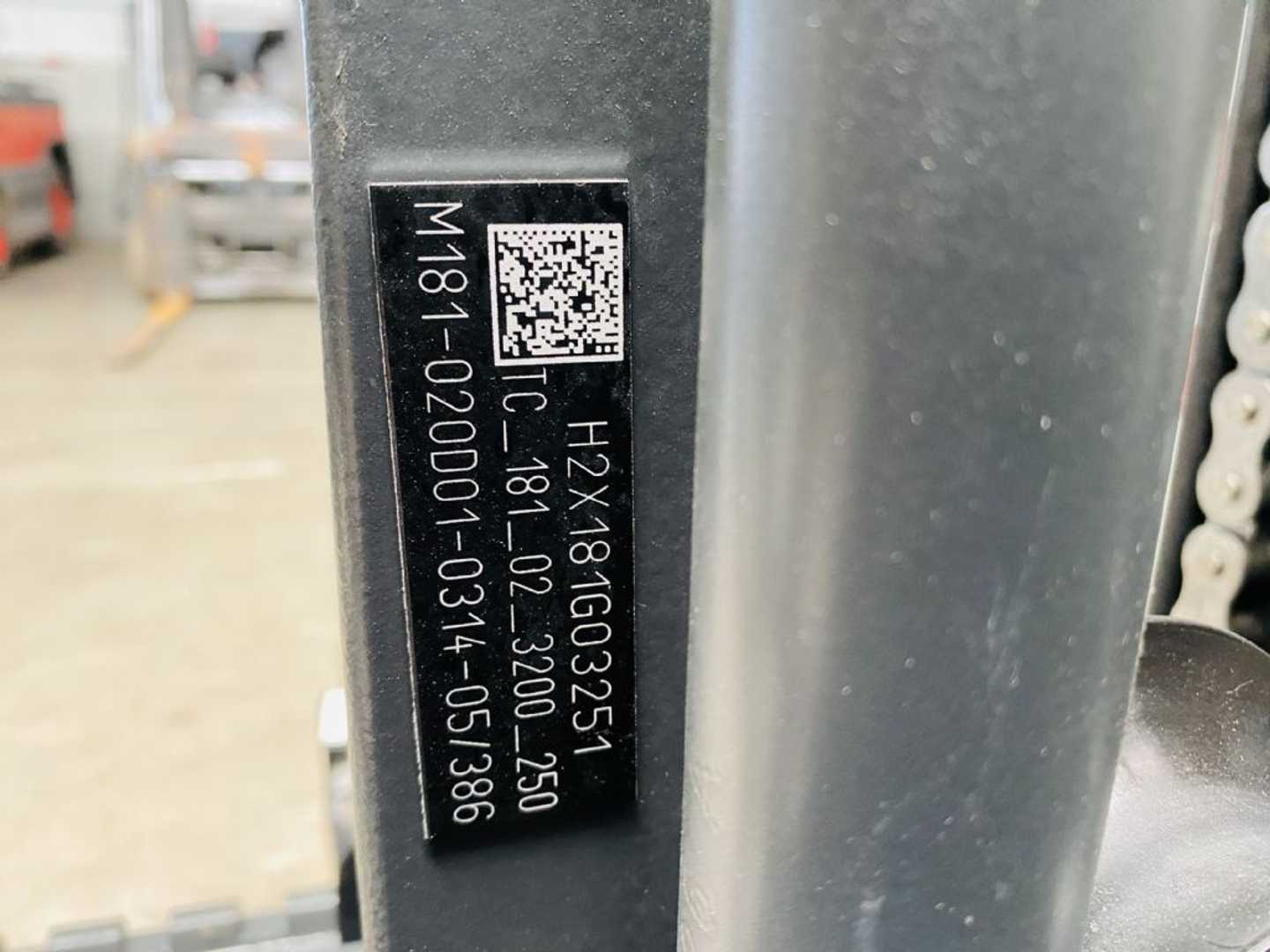 Used Forklift Linde E 20 L-02 EVO Duplex DZH 3 ratų šakinis krautuvas (Image 7) Used Forklift Linde E 20 L-02 EVO Duplex DZH 3 ratų šakinis krautuvas (Image 7)