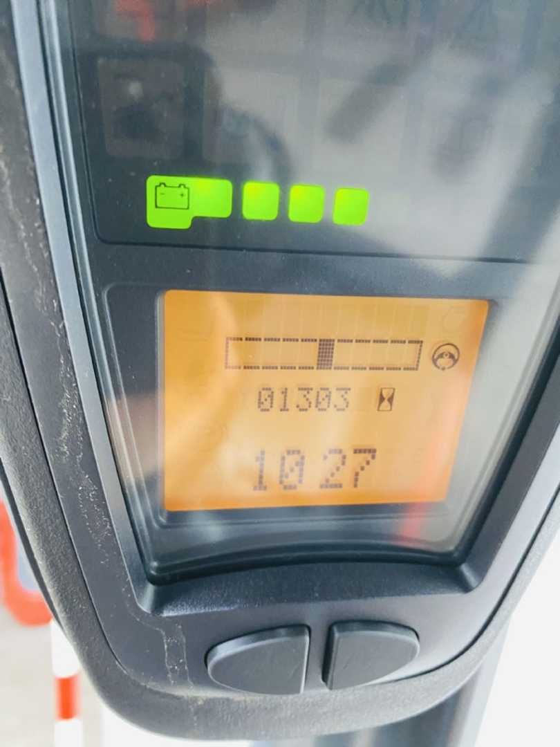 Used Forklift Linde E 20 L-02 EVO Duplex DZH 3 ratų šakinis krautuvas (Image 8) Used Forklift Linde E 20 L-02 EVO Duplex DZH 3 ratų šakinis krautuvas (Image 8)