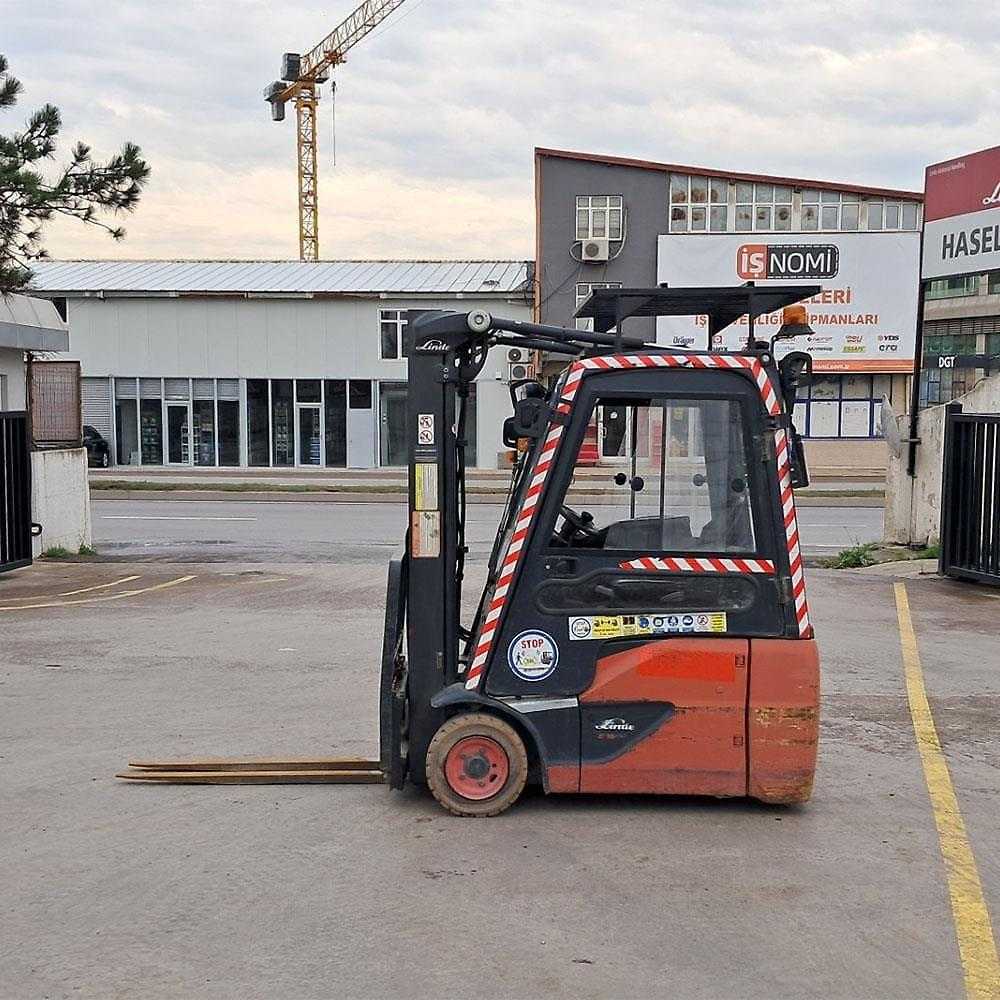 Used Forklift Linde E16C-386-02 3 ratų šakinis krautuvas (Image 3) Used Forklift Linde E16C-386-02 3 ratų šakinis krautuvas (Image 3)