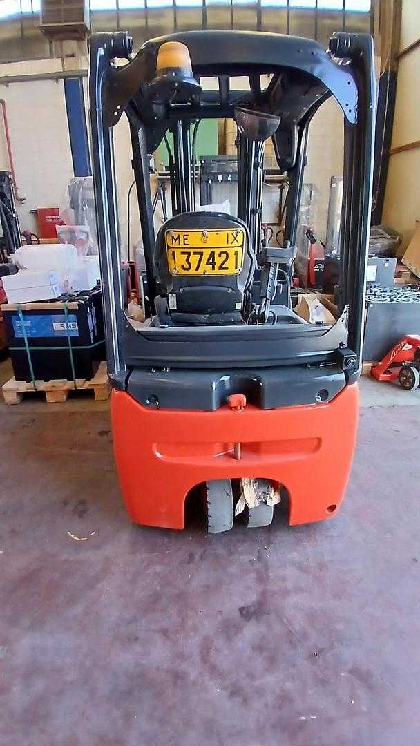 Used Forklift Linde E16C-00 3 ratų šakinis krautuvas (Image 3) Used Forklift Linde E16C-00 3 ratų šakinis krautuvas (Image 3)