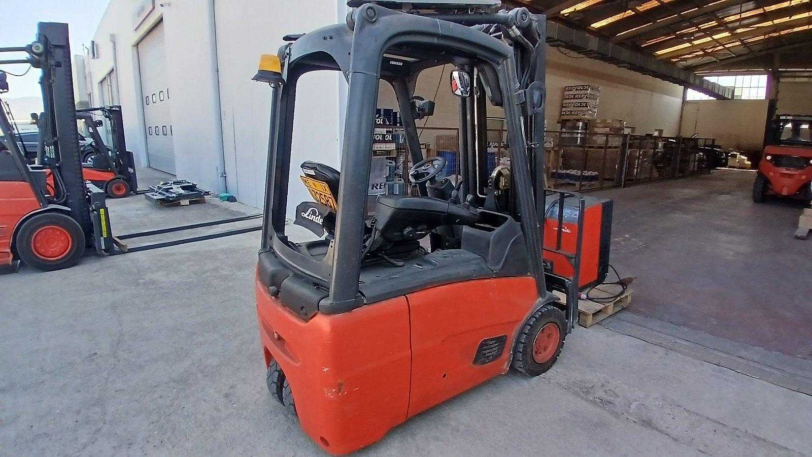 Used Forklift Linde E16C-02 3 ratų šakinis krautuvas (Image 6) Used Forklift Linde E16C-02 3 ratų šakinis krautuvas (Image 6)