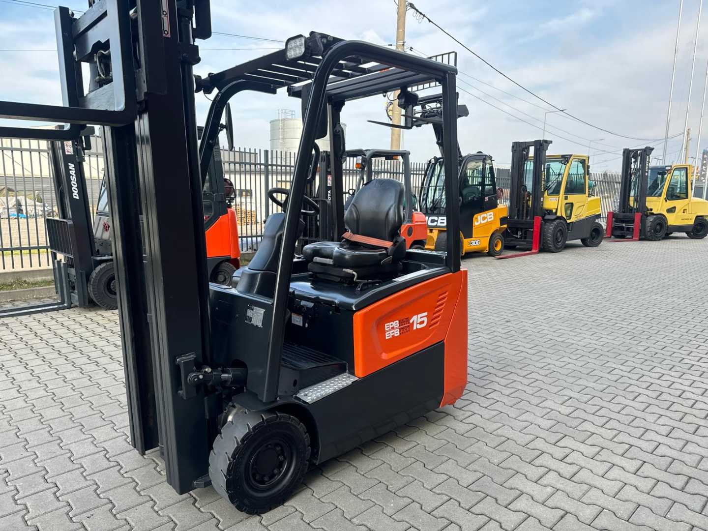 Used Forklift Linde Doosan B15T-7 2021 year /lithium battery /New price 3 ratų šakinis krautuvas (Image 12)