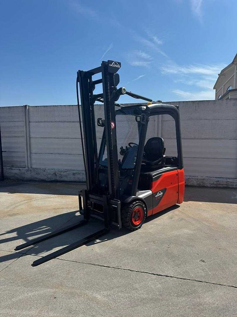 Used Forklift Linde E 16 3 ratų šakinis krautuvas (Image 1) Used Forklift Linde E 16 3 ratų šakinis krautuvas (Image 1)