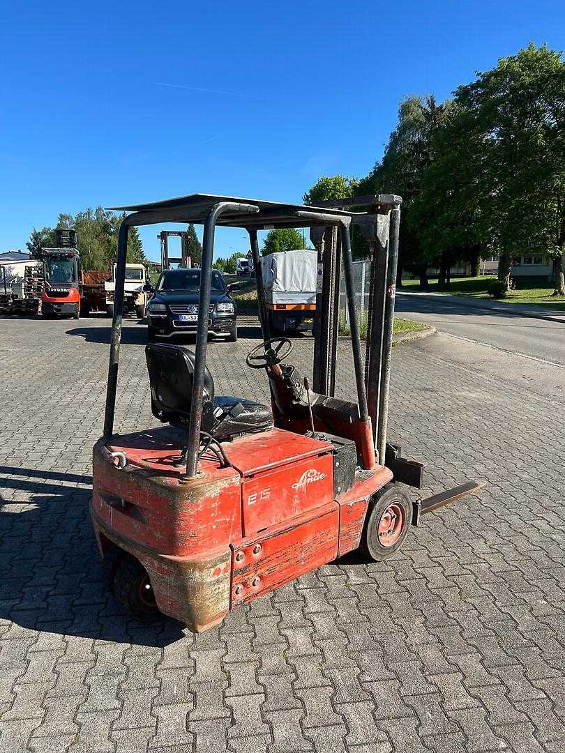 Used Forklift Linde TM15 3 ratų šakinis krautuvas (Image 3) Used Forklift Linde TM15 3 ratų šakinis krautuvas (Image 3)