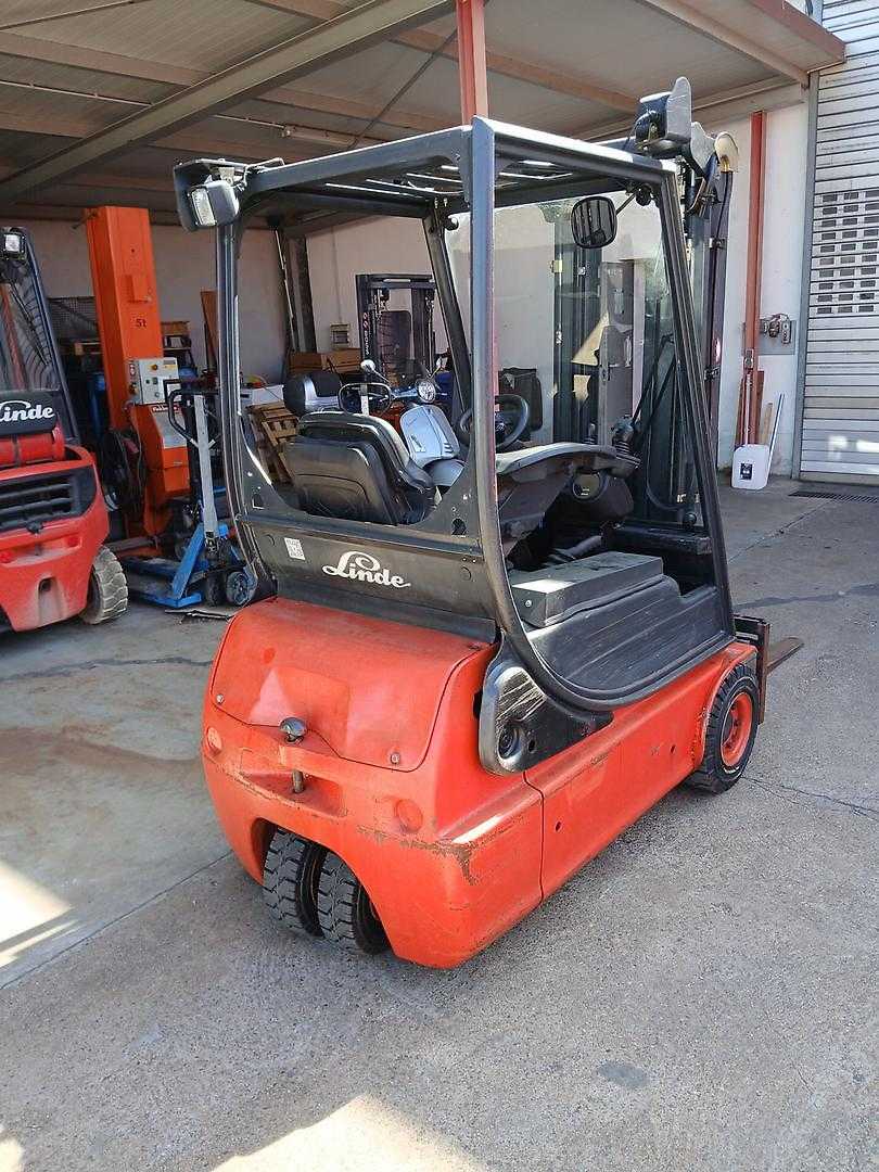 Used Forklift Linde E16 C-02 Bj. 2001 3 ratų šakinis krautuvas (Image 3) Used Forklift Linde E16 C-02 Bj. 2001 3 ratų šakinis krautuvas (Image 3)
