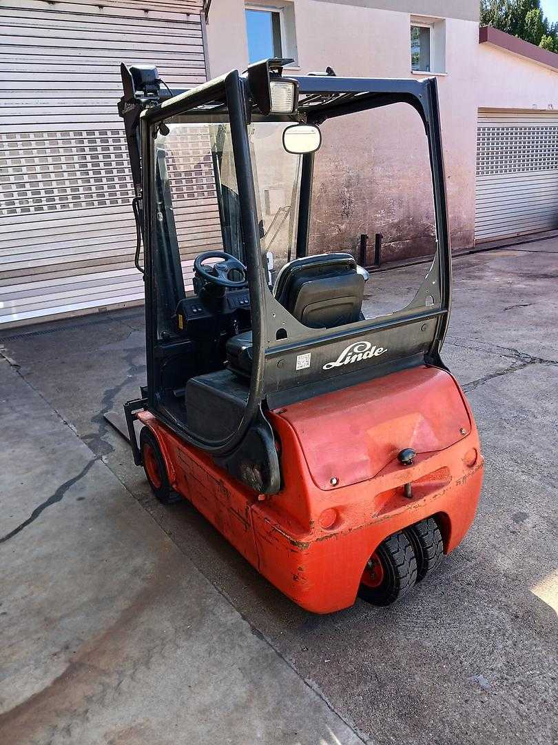 Used Forklift Linde E16 C-02 Bj. 2001 3 ratų šakinis krautuvas (Image 4) Used Forklift Linde E16 C-02 Bj. 2001 3 ratų šakinis krautuvas (Image 4)