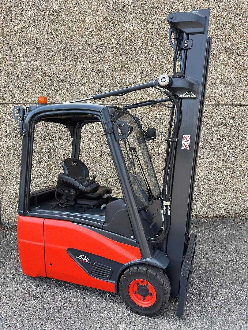 Used Forklift Linde E16C-02 (740h) NEW BATTERY 3 ratų šakinis krautuvas (Image 2)