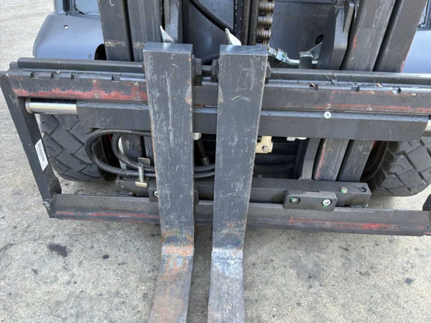 Used Forklift Linde E12 Evo 3 ratų šakinis krautuvas (Image 9) Used Forklift Linde E12 Evo 3 ratų šakinis krautuvas (Image 9)