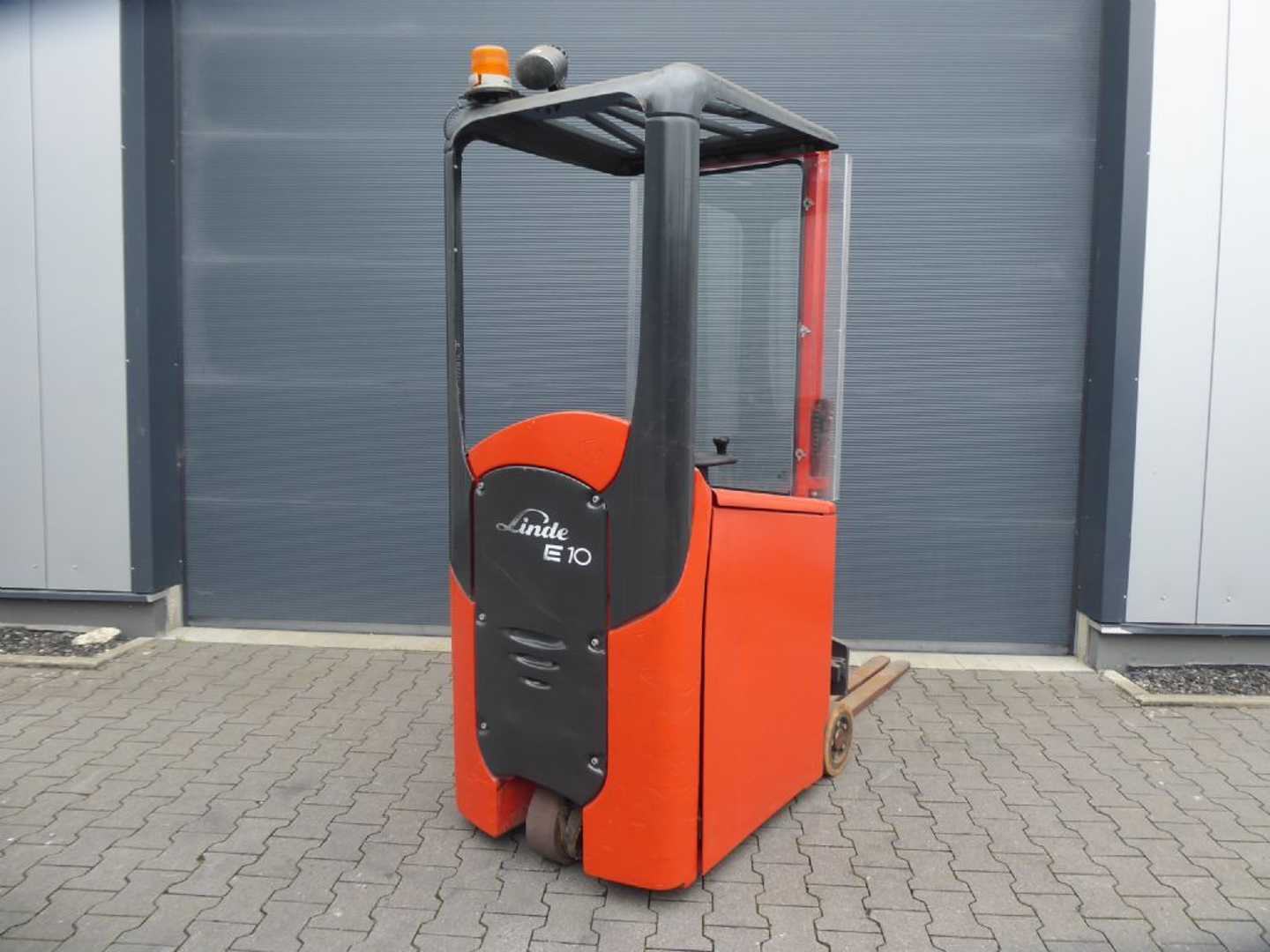 Used Forklift Linde E10 3 ratų šakinis krautuvas (Image 6) Used Forklift Linde E10 3 ratų šakinis krautuvas (Image 6)