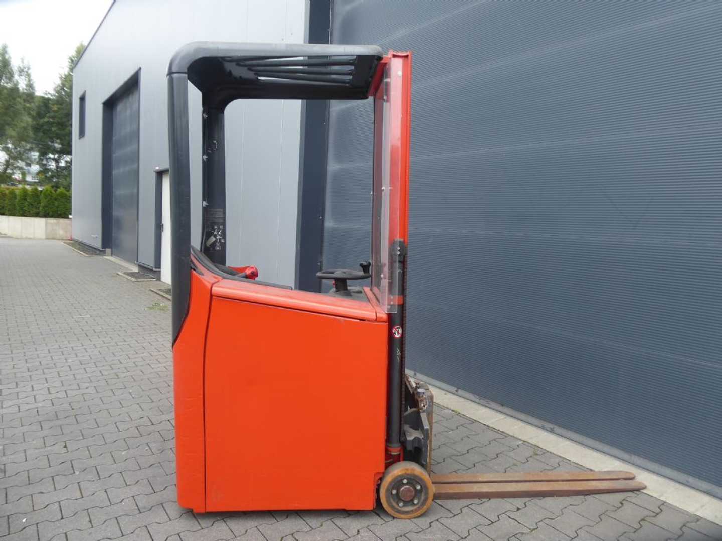 Used Forklift Linde E10 3 ratų šakinis krautuvas (Image 7) Used Forklift Linde E10 3 ratų šakinis krautuvas (Image 7)