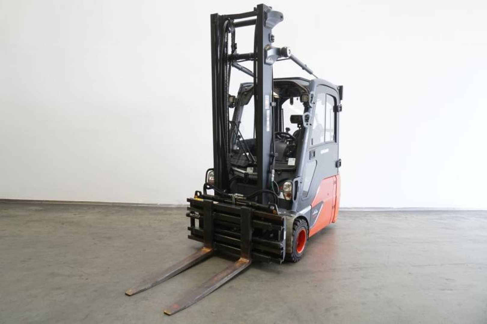 Used Forklift Linde E 18 L EVO 386-02 3 ratų šakinis krautuvas (Image 1) Used Forklift Linde E 18 L EVO 386-02 3 ratų šakinis krautuvas (Image 1)