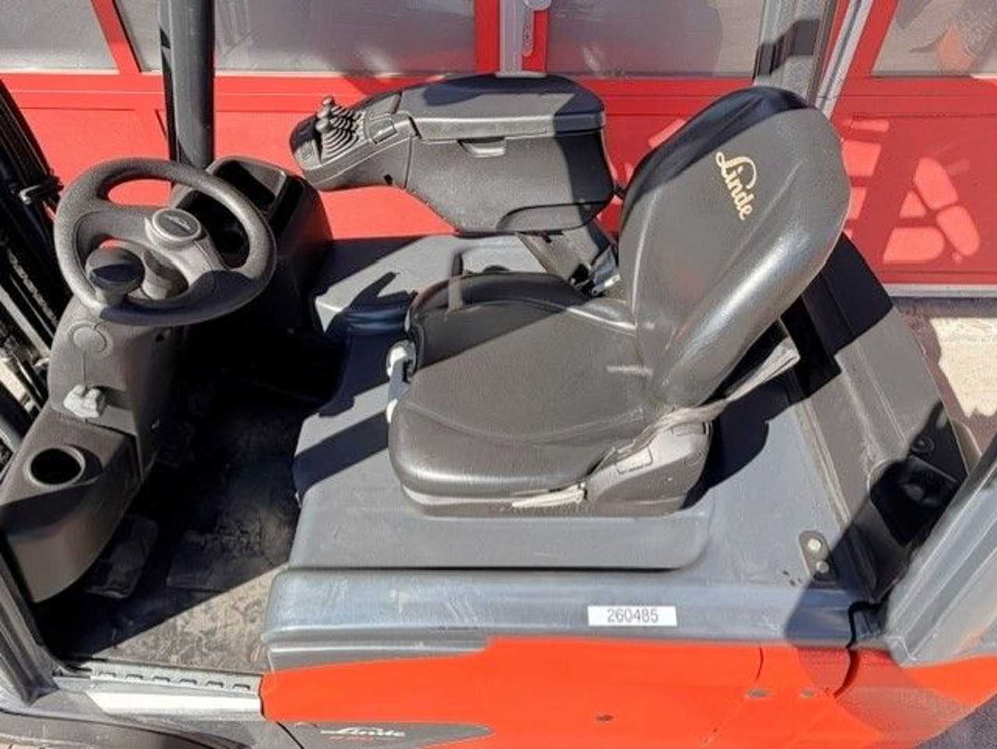 Used Forklift Linde E20L-02 3 ratų šakinis krautuvas (Image 7) Used Forklift Linde E20L-02 3 ratų šakinis krautuvas (Image 7)