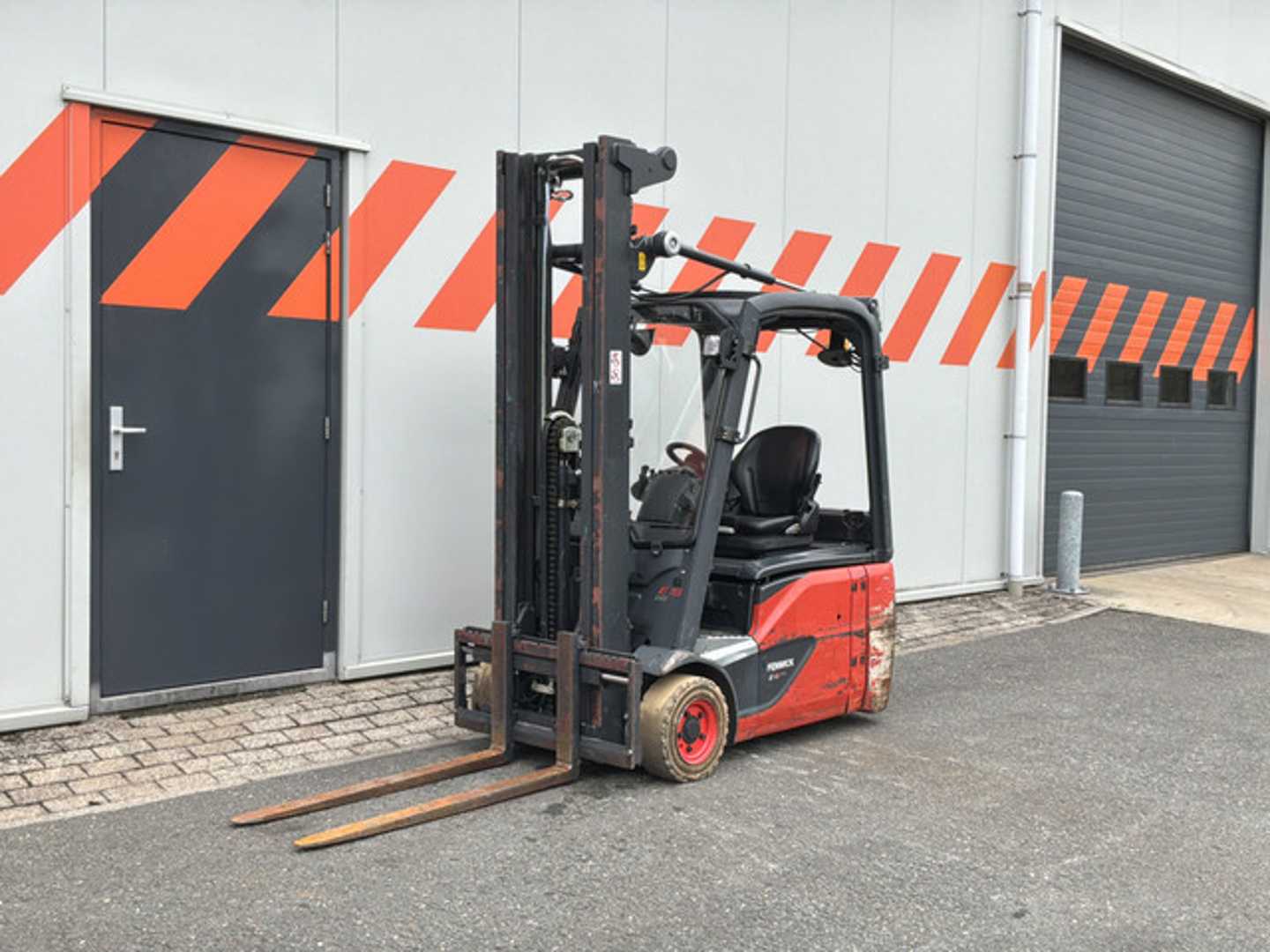 Used Forklift Linde E16-01 3 ratų šakinis krautuvas (Image 1)