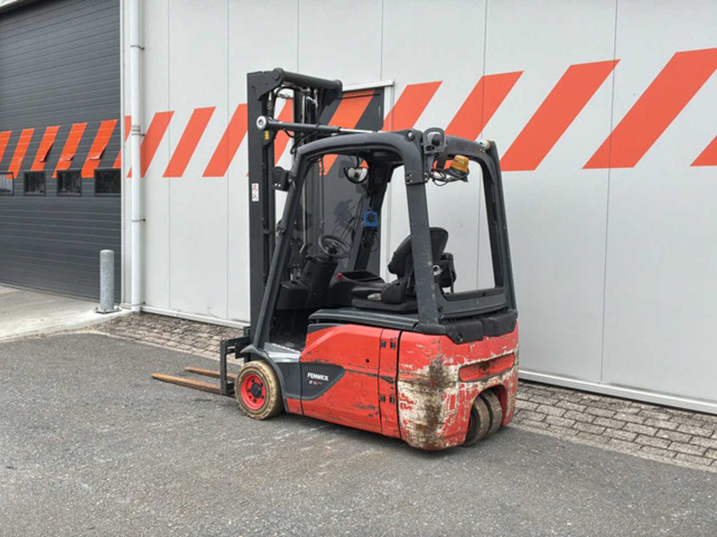 Used Forklift Linde E16-01 3 ratų šakinis krautuvas (Image 2)