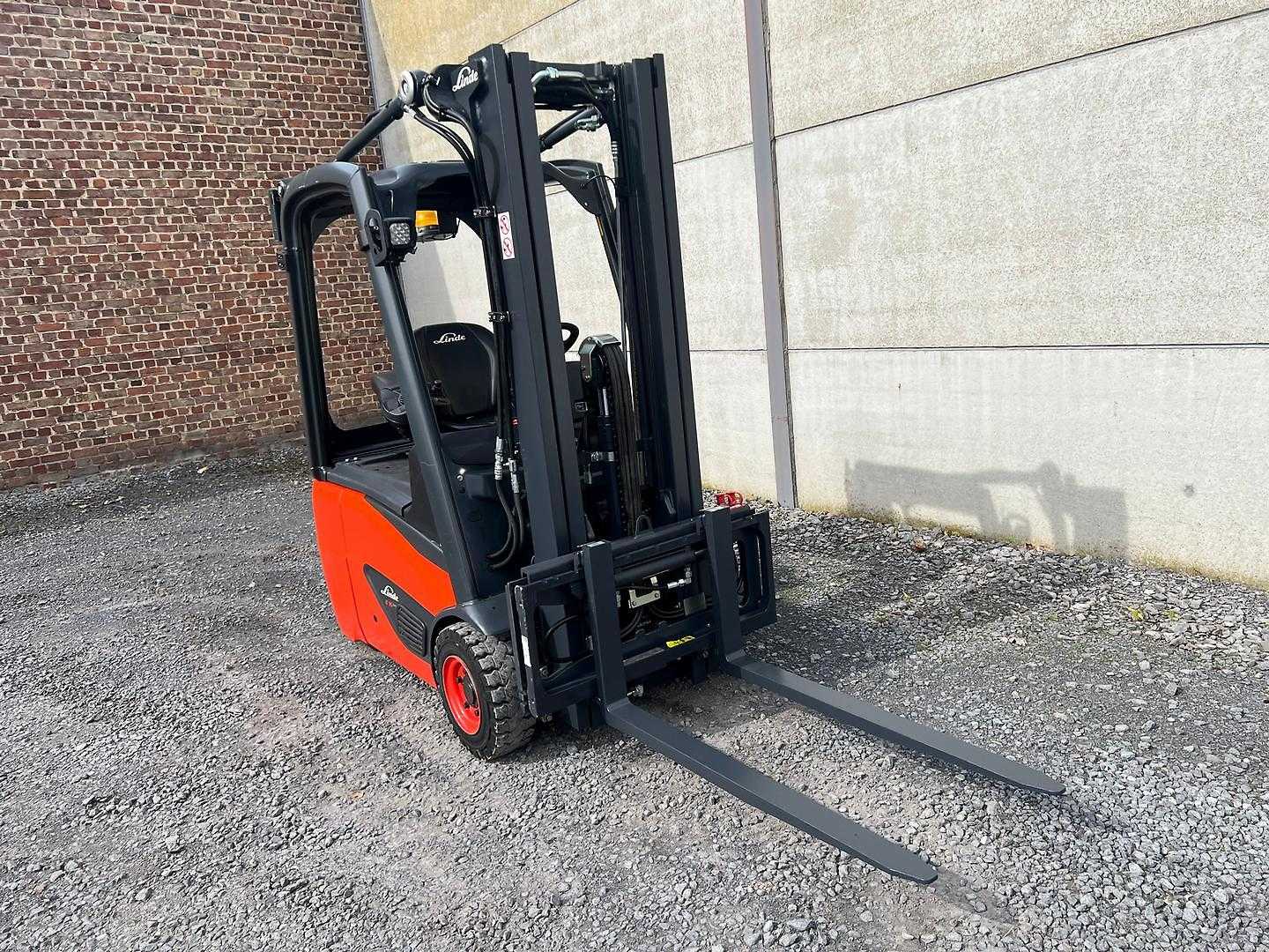 Used Forklift Linde E16C-02 EVO 3 ratų šakinis krautuvas (Image 3)