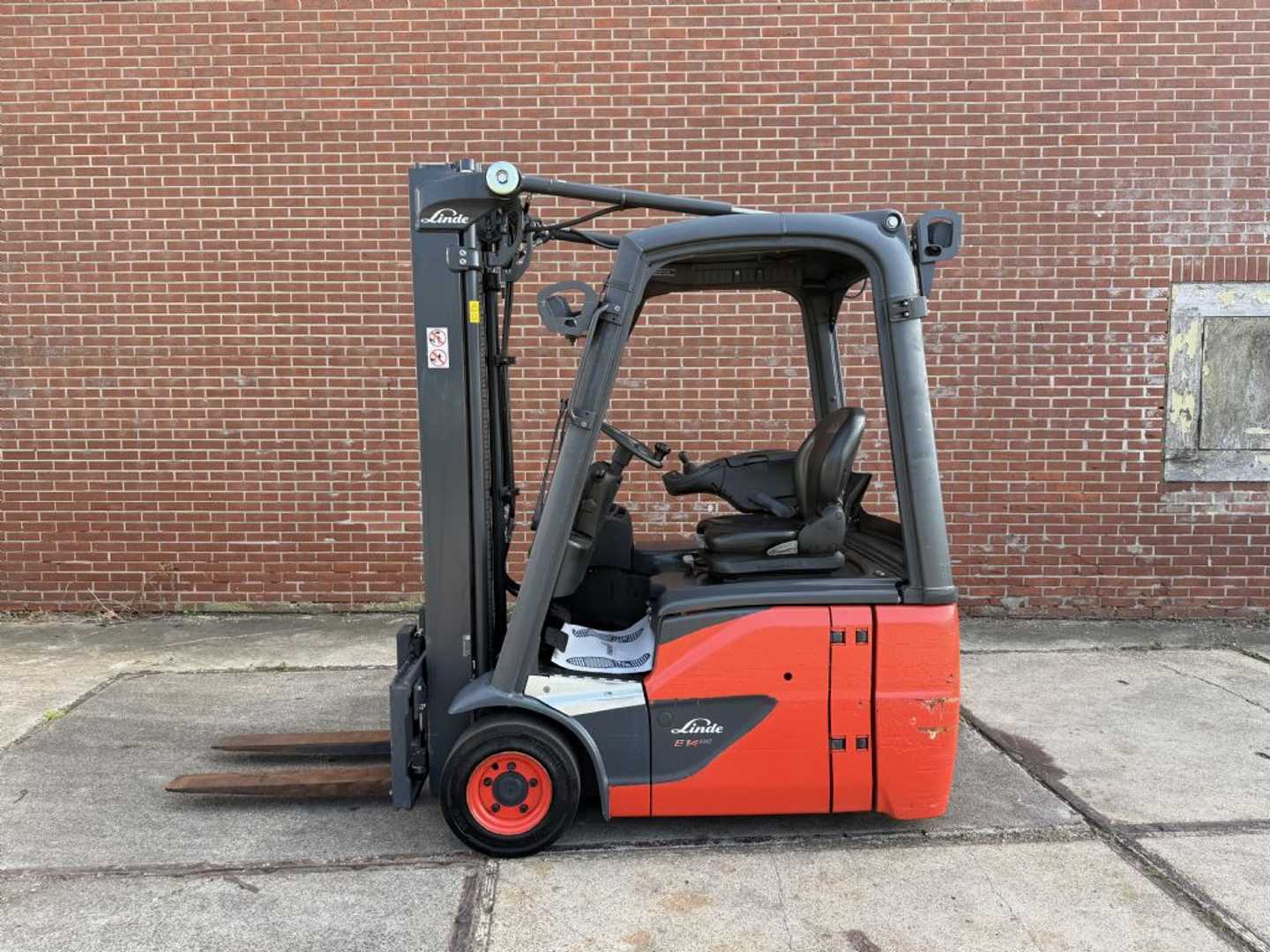 Used Forklift Linde E14-02 3 ratų šakinis krautuvas (Image 6)