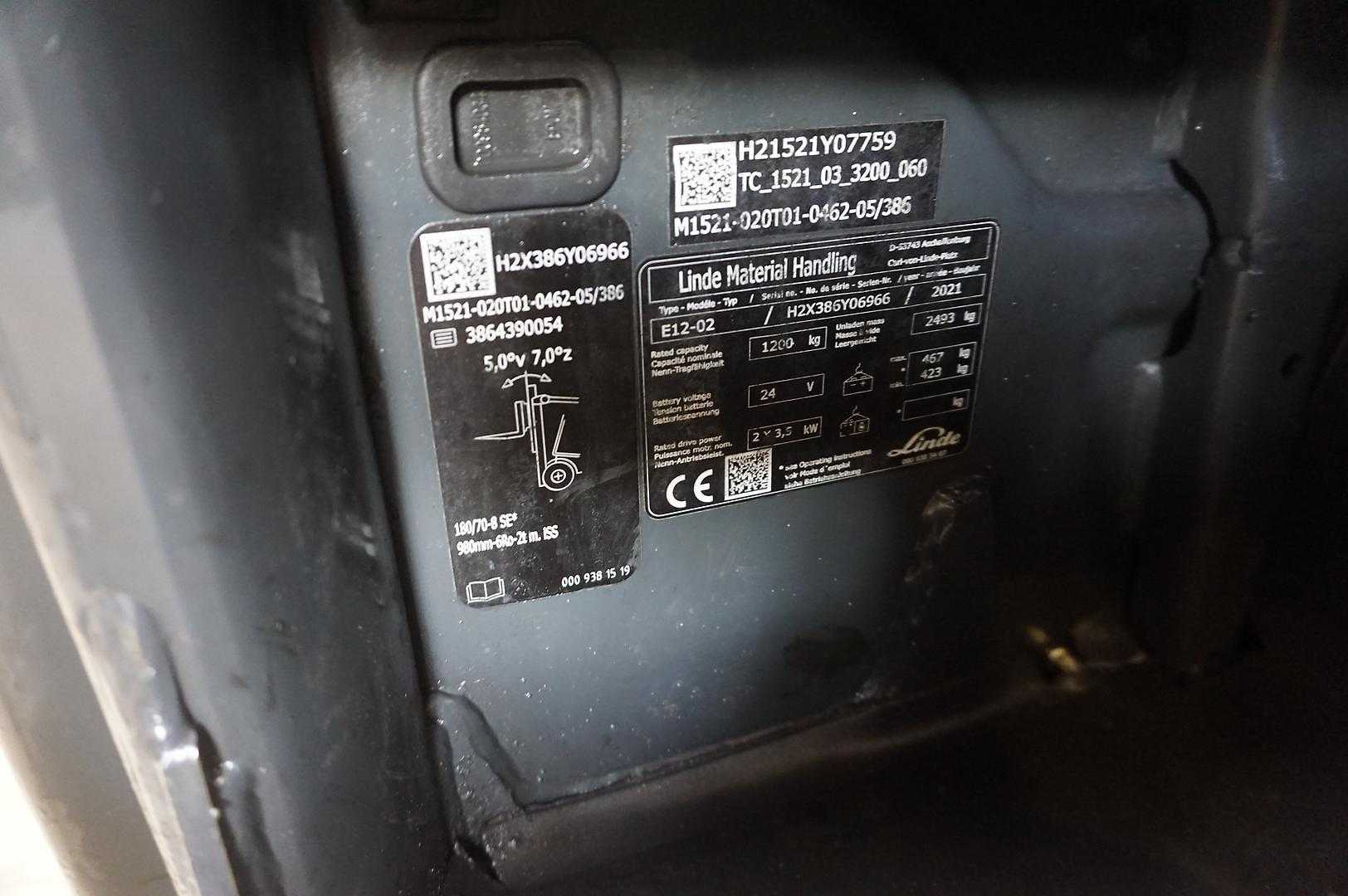 Used Forklift Linde E 12-02 - 2021er - 3.556 Stunden 3 ratų šakinis krautuvas (Image 11) Used Forklift Linde E 12-02 - 2021er - 3.556 Stunden 3 ratų šakinis krautuvas (Image 11)