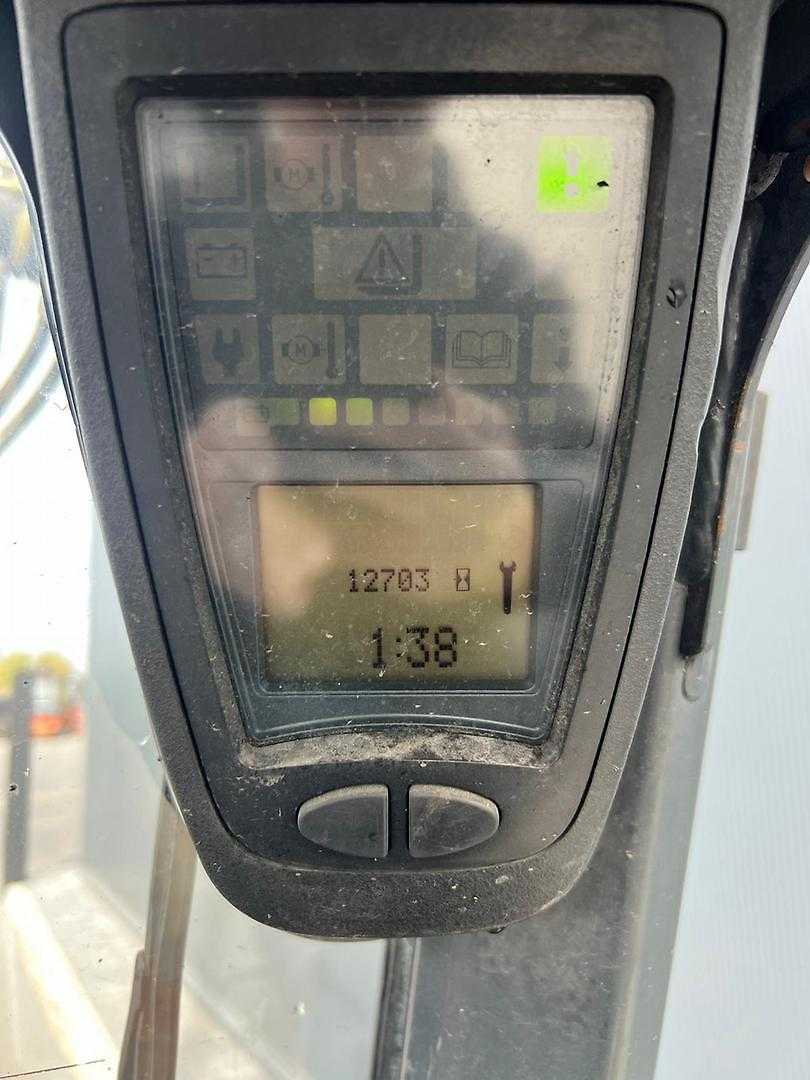 Used Forklift Linde E16L 3 ratų šakinis krautuvas (Image 5) Used Forklift Linde E16L 3 ratų šakinis krautuvas (Image 5)
