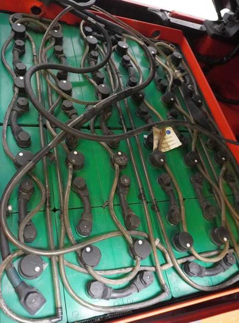 Used Forklift Linde E 16 EVO 386-02 3 ratų šakinis krautuvas (Image 5) Used Forklift Linde E 16 EVO 386-02 3 ratų šakinis krautuvas (Image 5)