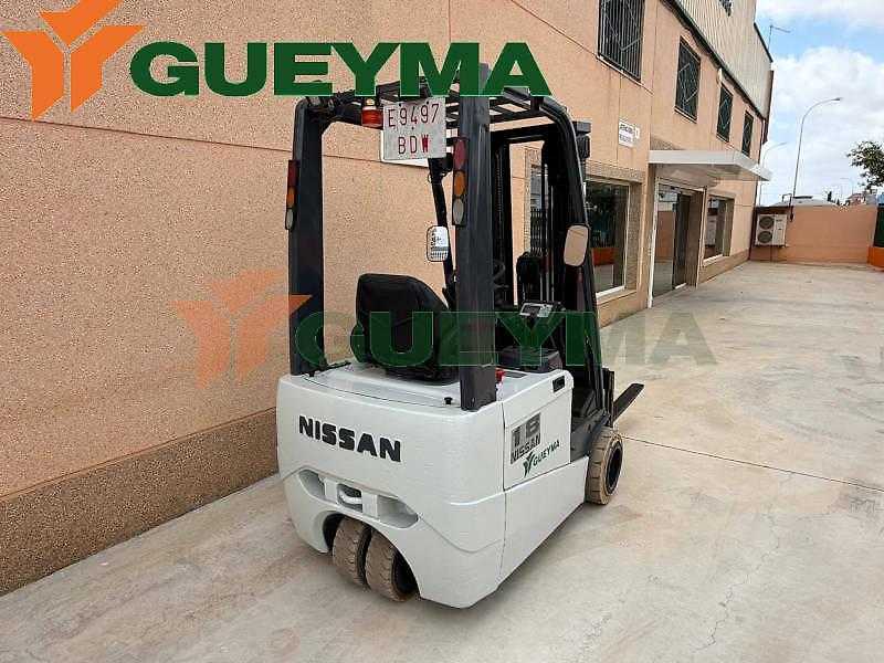 Used Forklift Nissan 1N1L18Q MATRICULADA 3 ratų šakinis krautuvas (Image 3) Used Forklift Nissan 1N1L18Q MATRICULADA 3 ratų šakinis krautuvas (Image 3)