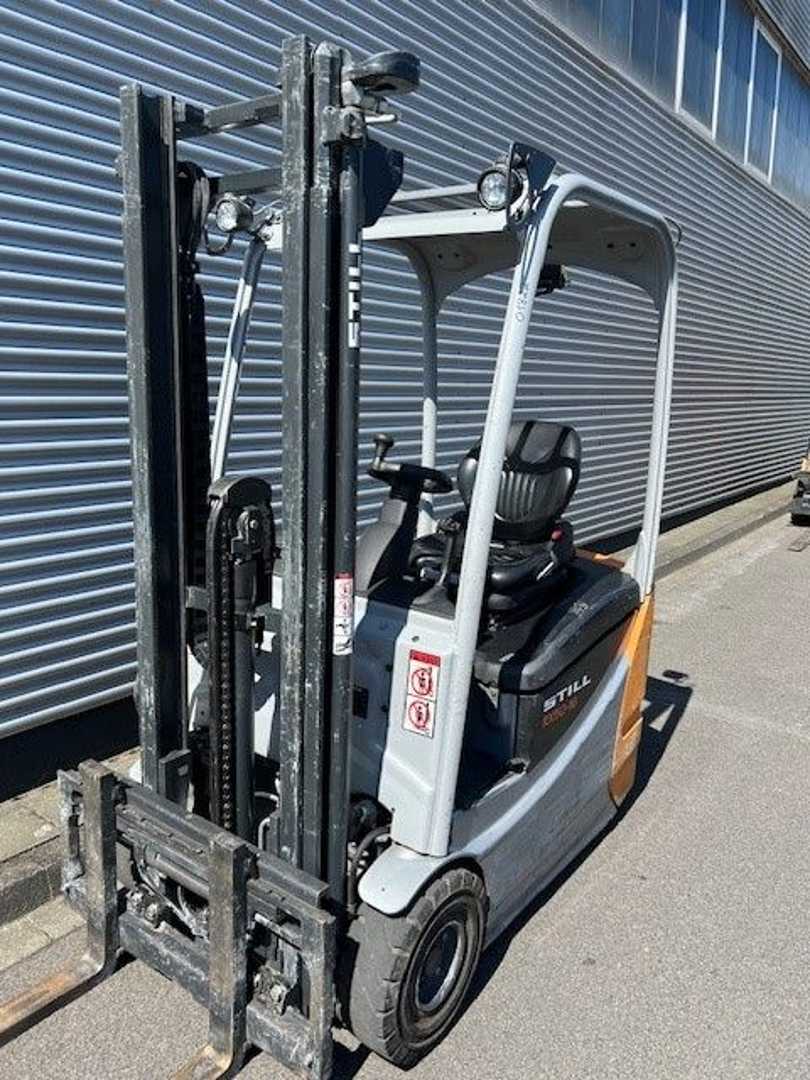 Used Forklift STILL RX50-16 Batterie 2022!!! 3 ratų šakinis krautuvas (Image 2) Used Forklift STILL RX50-16 Batterie 2022!!! 3 ratų šakinis krautuvas (Image 2)