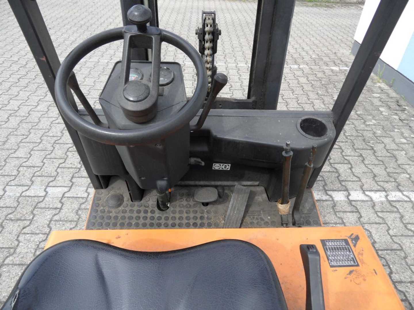 Used Forklift STILL R 50-10 - NUR für HÄNDLER! 3 ratų šakinis krautuvas (Image 7) Used Forklift STILL R 50-10 - NUR für HÄNDLER! 3 ratų šakinis krautuvas (Image 7)