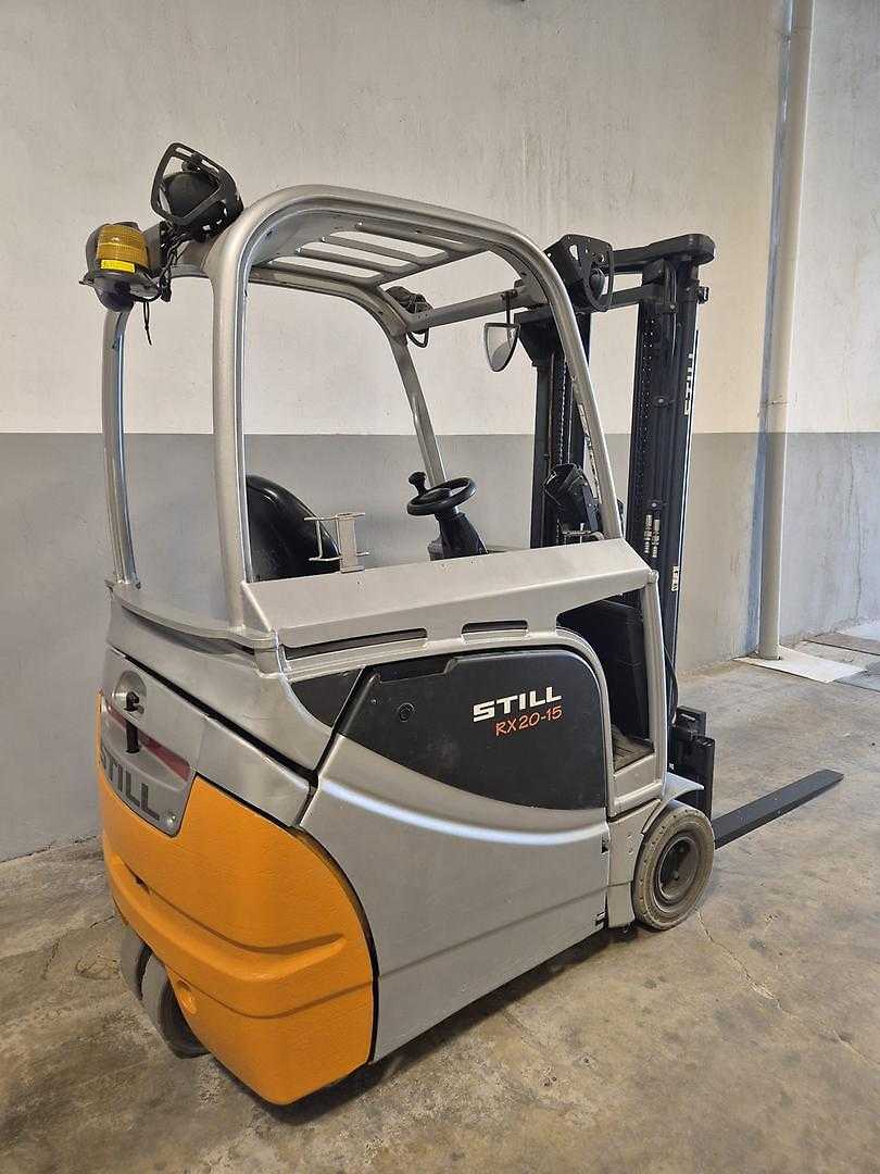 Used Forklift STILL RX20-15 3 ratų šakinis krautuvas (Image 5) Used Forklift STILL RX20-15 3 ratų šakinis krautuvas (Image 5)
