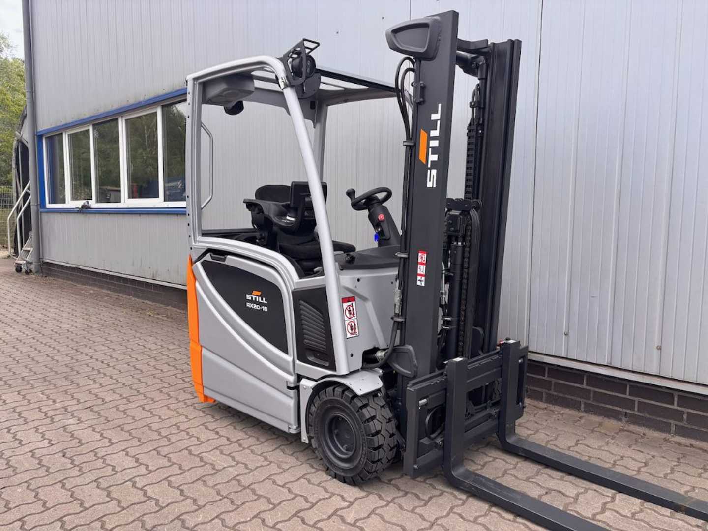 Used Forklift STILL RX20-16C | Batterie 82% 3 ratų šakinis krautuvas (Image 4) Used Forklift STILL RX20-16C | Batterie 82% 3 ratų šakinis krautuvas (Image 4)