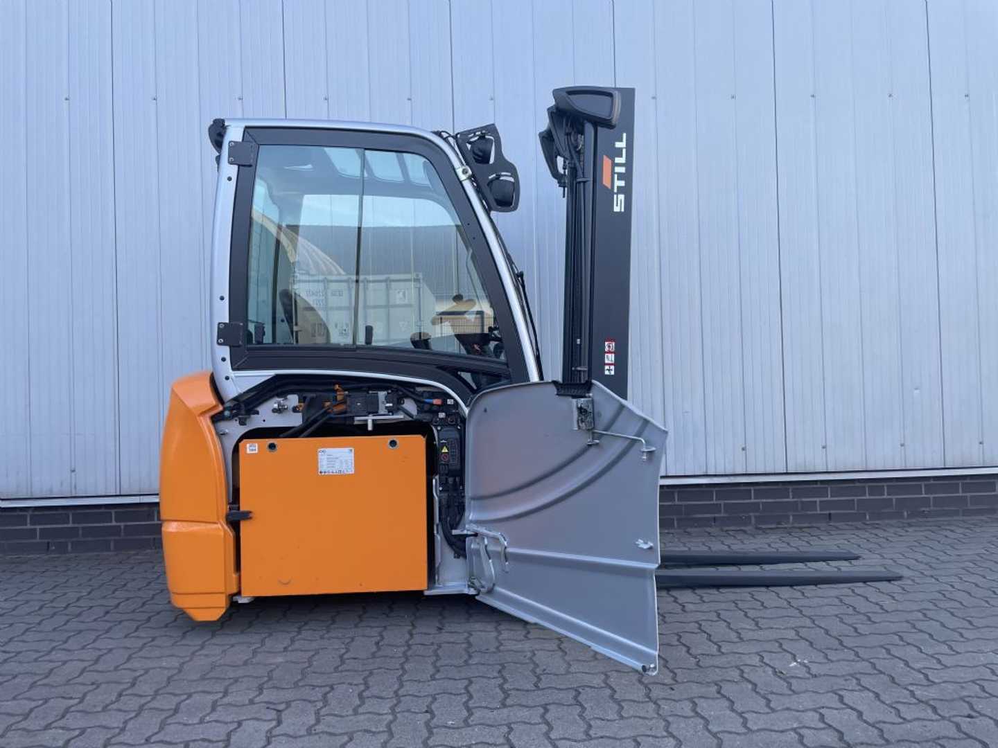 Used Forklift STILL RX20-20L | Batterie 80% 3 ratų šakinis krautuvas (Image 8) Used Forklift STILL RX20-20L | Batterie 80% 3 ratų šakinis krautuvas (Image 8)
