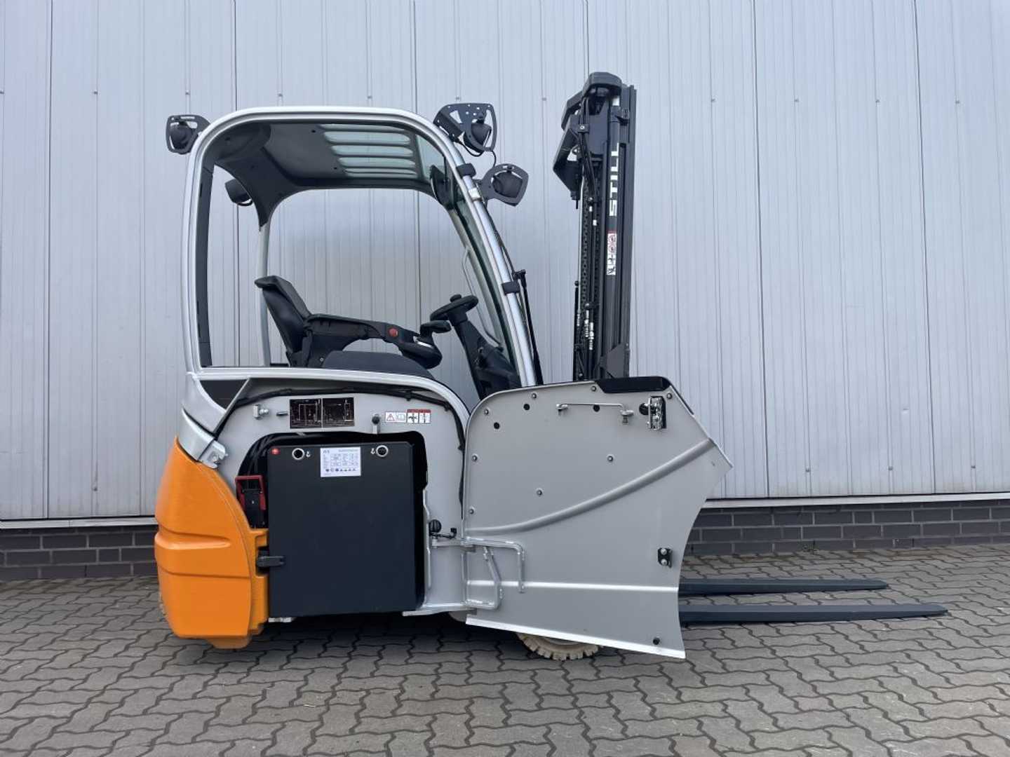 Used Forklift STILL RX20-18 | Battery 2025 - tested with 100% 3 ratų šakinis krautuvas (Image 9) Used Forklift STILL RX20-18 | Battery 2025 - tested with 100% 3 ratų šakinis krautuvas (Image 9)