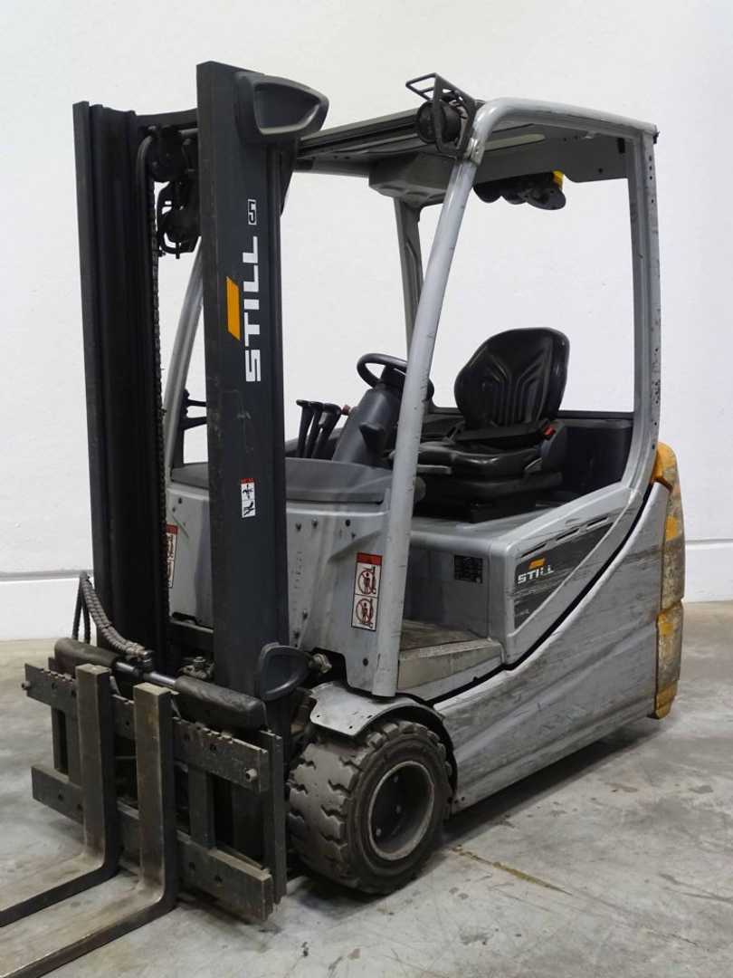 Used Forklift STILL RX20-20L 3 ratų šakinis krautuvas (Image 1) Used Forklift STILL RX20-20L 3 ratų šakinis krautuvas (Image 1)