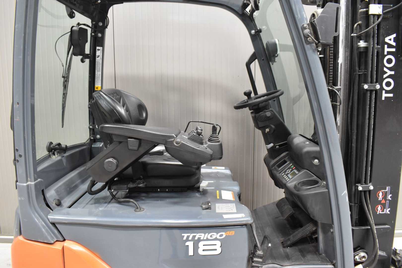 Used Forklift Toyota 8FBE18T /58008/ 3 ratų šakinis krautuvas (Image 5)